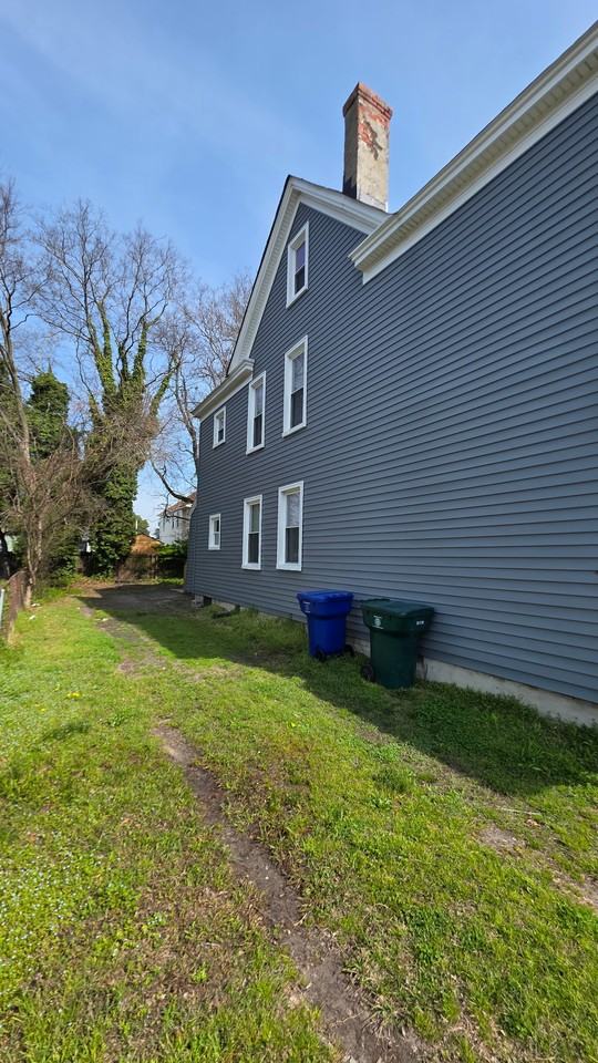 641 29th St #1 - Photo 5 of 10