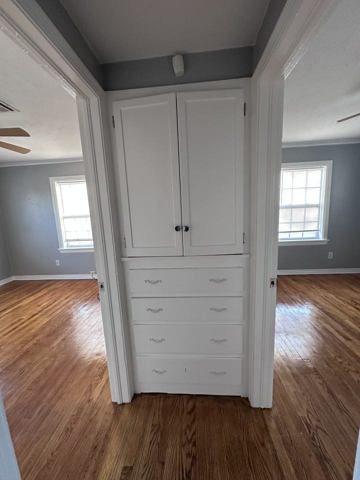 2400 Nw 36th St - Photo 4 of 11