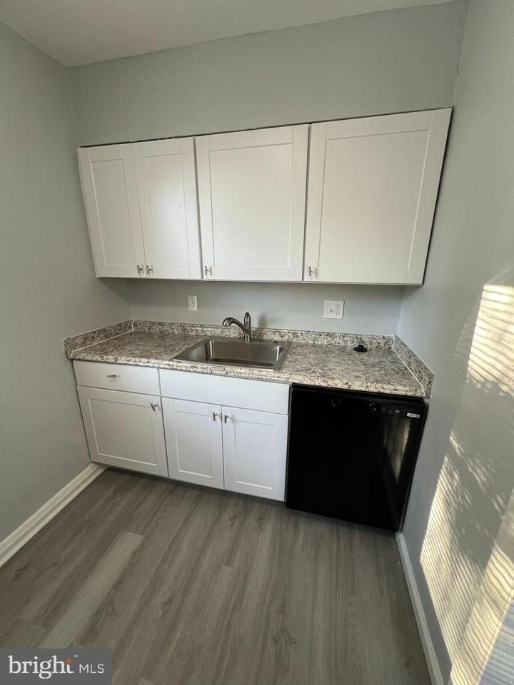 Gleneagle Rd - Photo 3 of 17