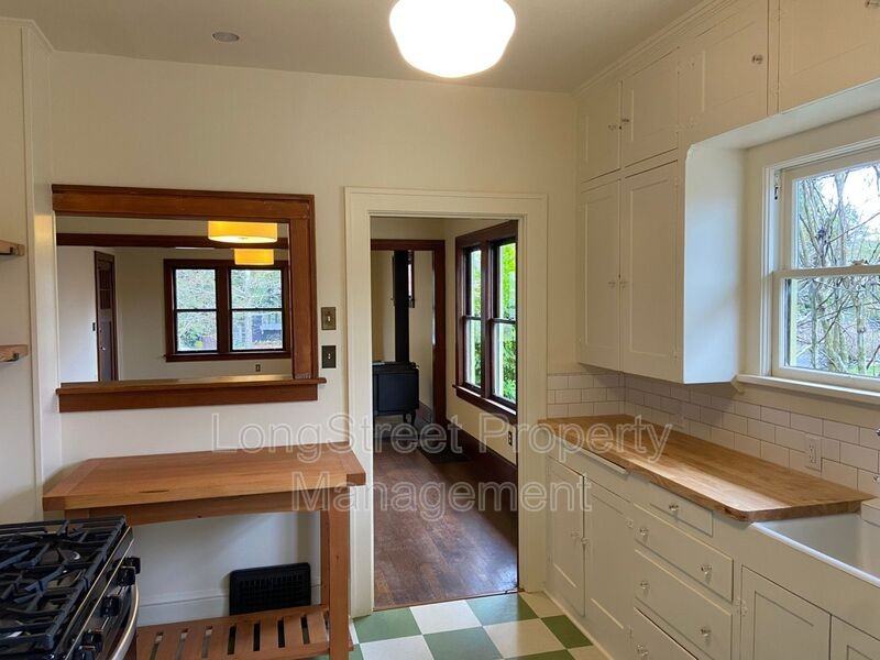 7232 N Vincent Ave - Photo 3 of 42