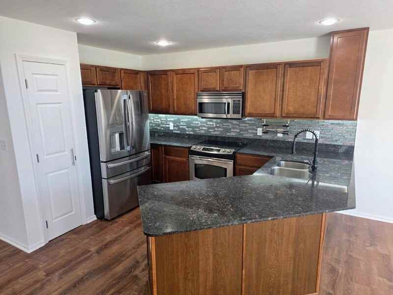 2215 Nw Bayberry Ln - Photo 3 of 41