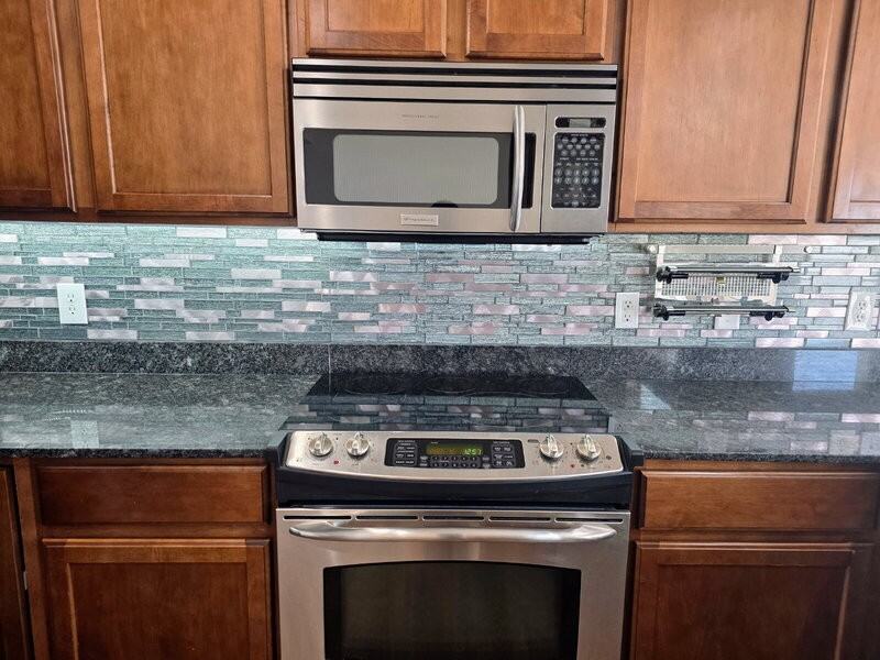 2215 Nw Bayberry Ln - Photo 6 of 41