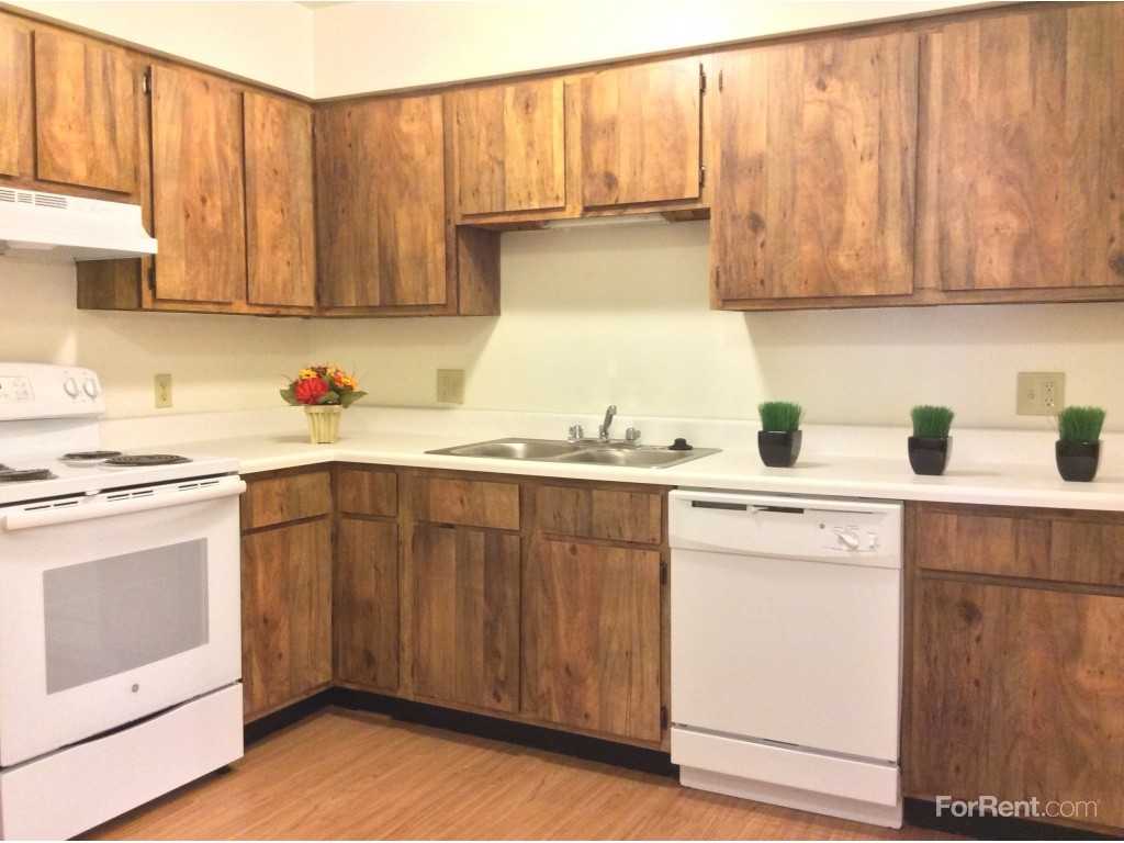 Carriage House East - Photo 3 of 10