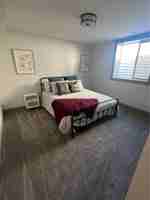 featured image of 422 W 18th St