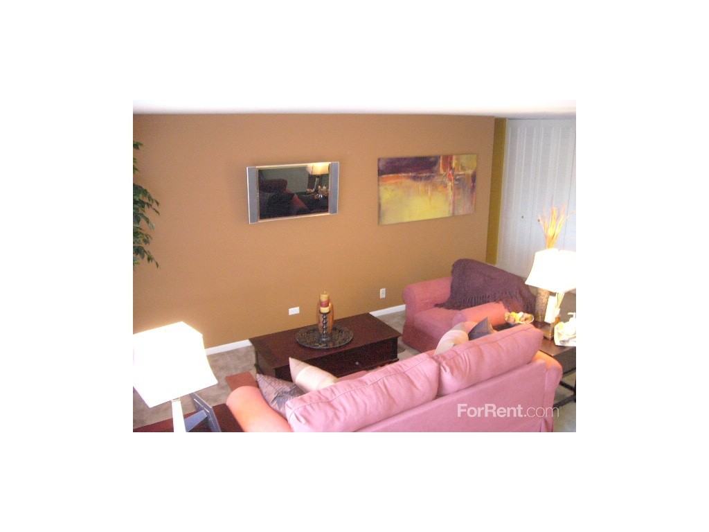 Harbor Lake Apartments - Photo 3 of 17