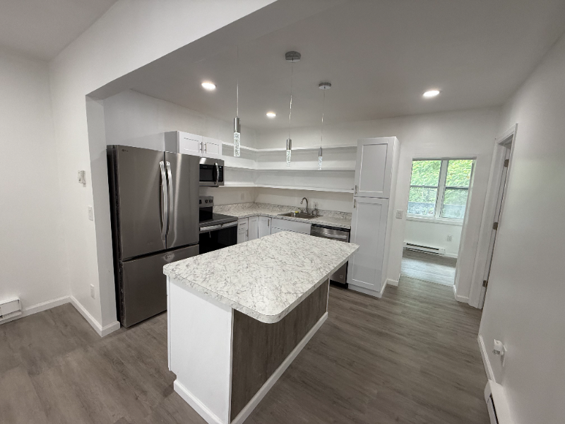 11 Trinity Pl #11C - Photo 3 of 10