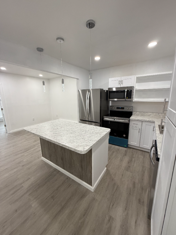 11 Trinity Pl #11C - Photo 4 of 10