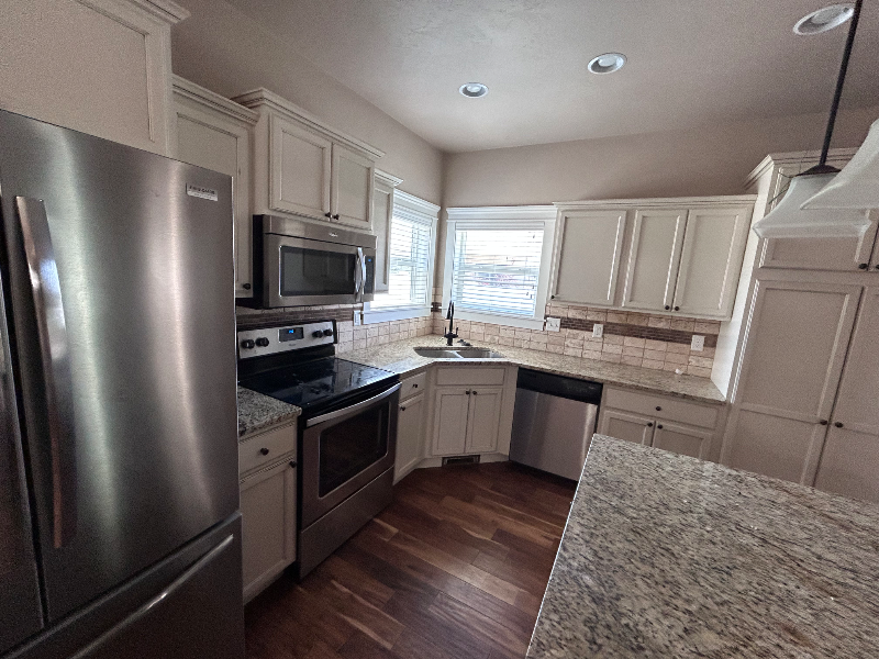 2429 Independence St - Photo 6 of 13