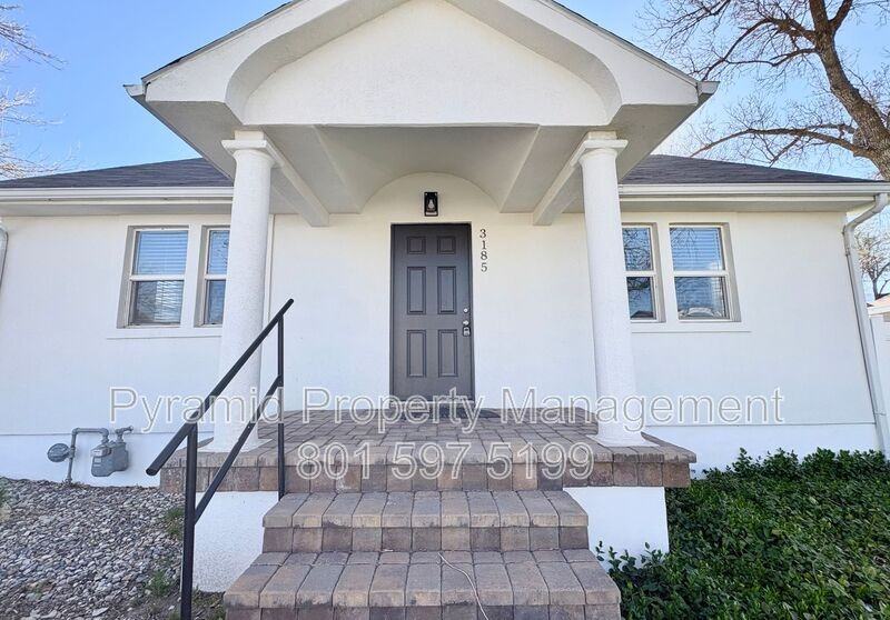 3185 S St #A - Photo 2 of 18