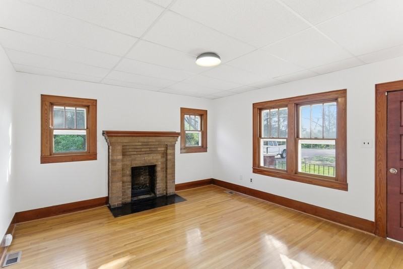 7817 Old Rutledge Pike - Photo 2 of 10