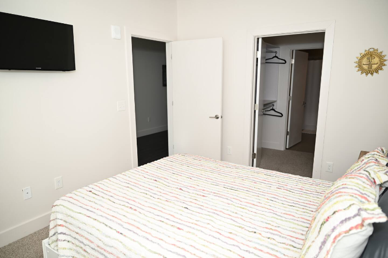 963 Howell Mill Rd Nw - Photo 6 of 37