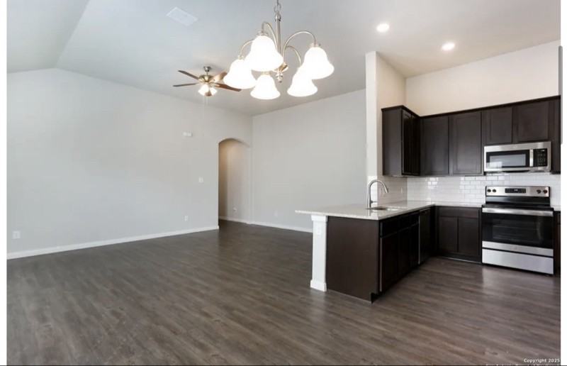 537 Grayson Ln - Photo 5 of 16