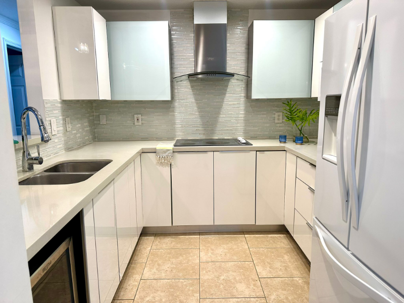 6504 Nw 114th Ave - Photo 3 of 7