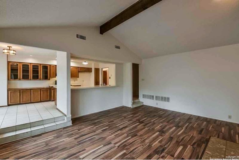 9319 Lockridge St - Photo 5 of 22