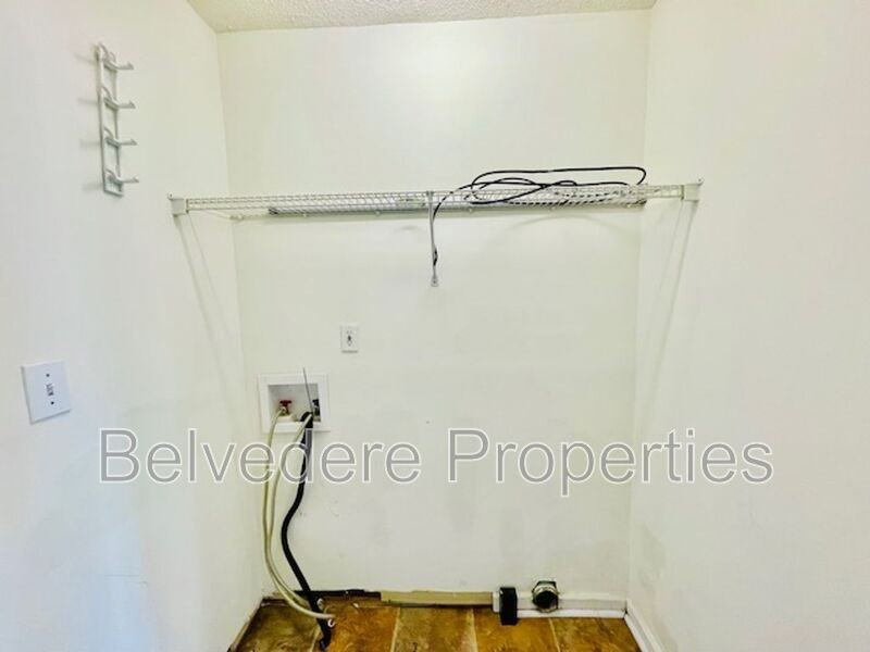 4405 Carlys Way - Photo 5 of 11