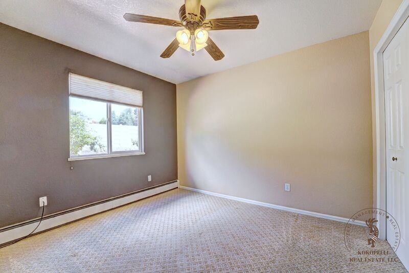 536 Park Ridge Ct - Photo 5 of 8