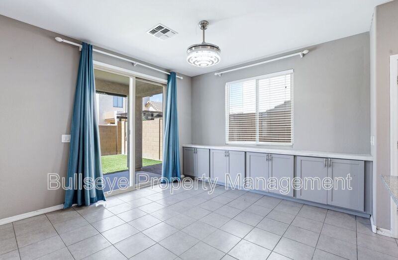 304 N 78th Pl - Photo 7 of 41