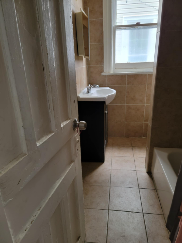 13 Grove Pl - Photo 5 of 7