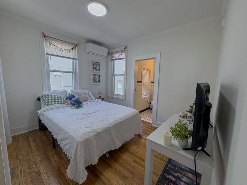 1223 N Franklin St - Photo 3 of 29