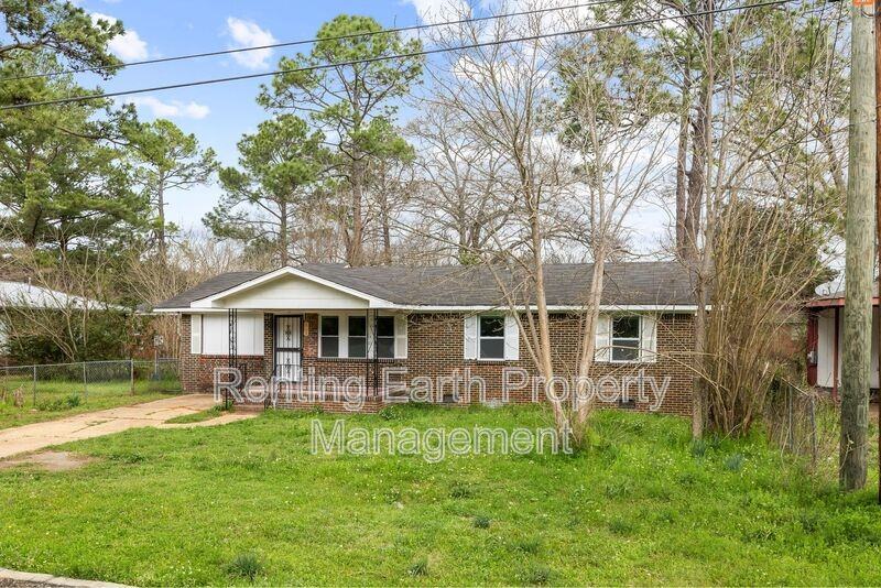 2129 13th St N - Photo 4 of 17