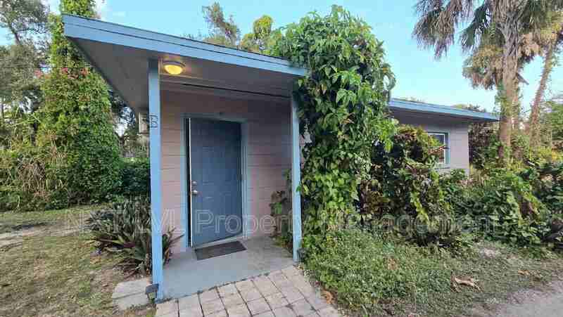 240 W Mariana Ave #B - Photo 2 of 10