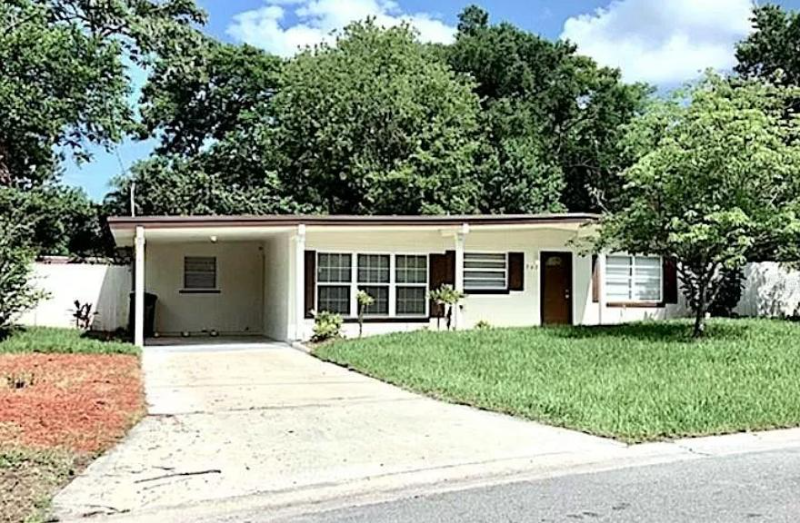 702 Malcom Rd - Photo 5 of 5