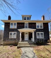 featured image of 640 Williams St #2S
