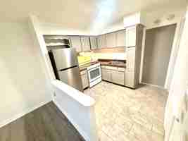 featured image of 800 Cedar St