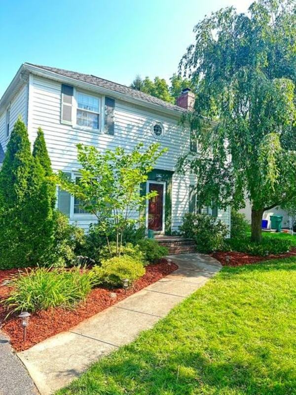 28 Chelmsford Rd - Photo 2 of 14