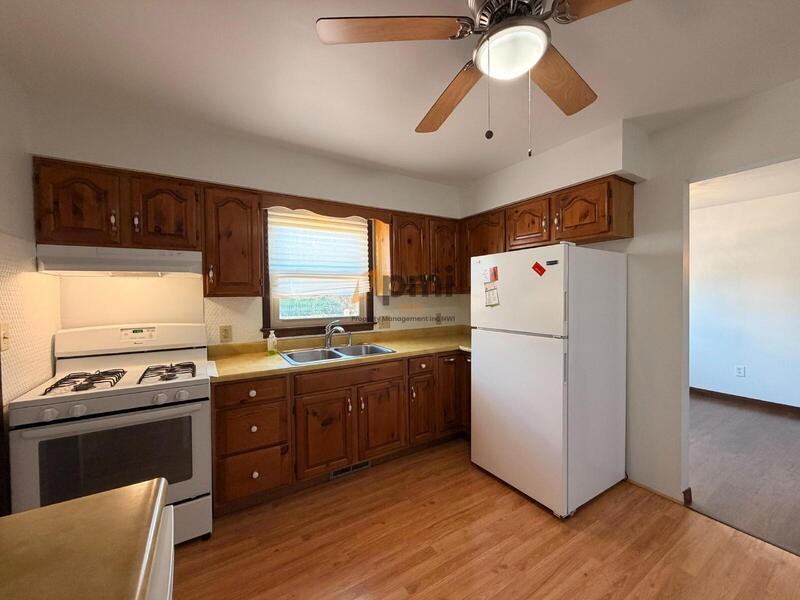 9537 Arthur St - Photo 6 of 18