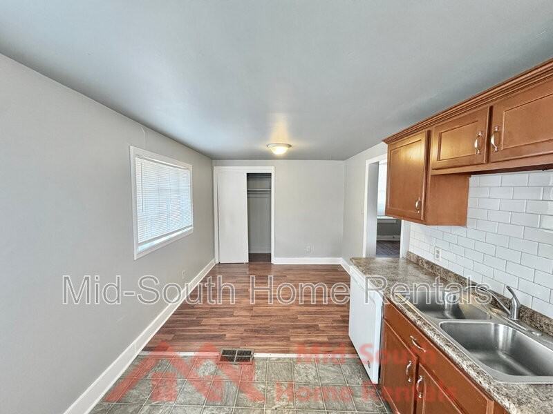 1515 Madison Ave #04 - Photo 7 of 11