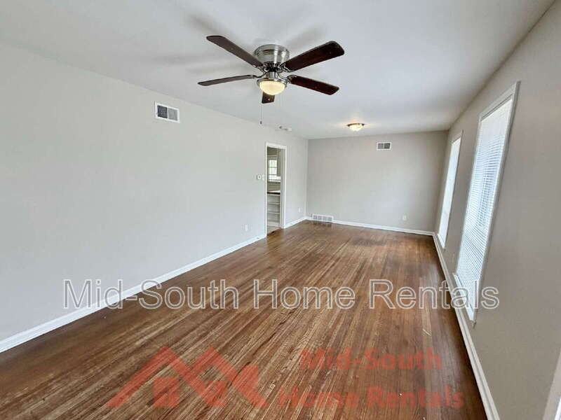 3441 Lockwood St - Photo 5 of 28