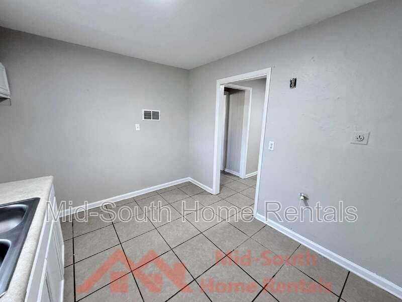 3513 Rochester Rd - Photo 7 of 22