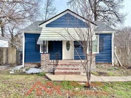 featured image of 3738 Townes Ave