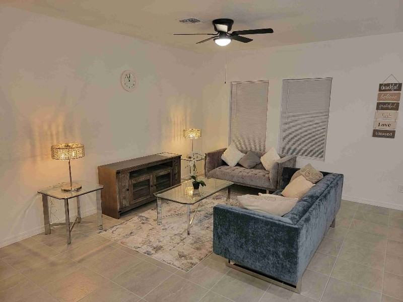 2058 Derwent Dr - Photo 3 of 19