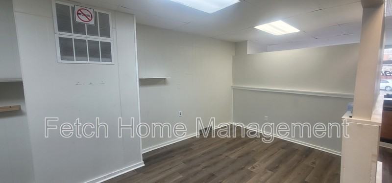 50 Carlisle Ave - Photo 4 of 17