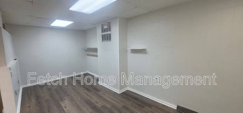 50 Carlisle Ave - Photo 5 of 17