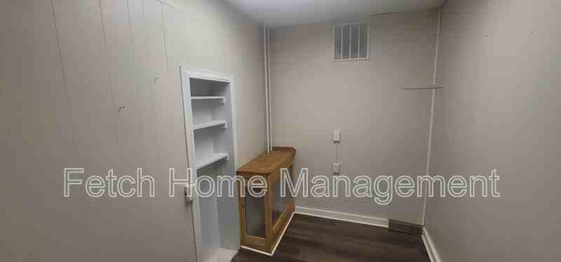 50 Carlisle Ave - Photo 6 of 17