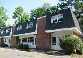 featured image of 611 E 11th St #E