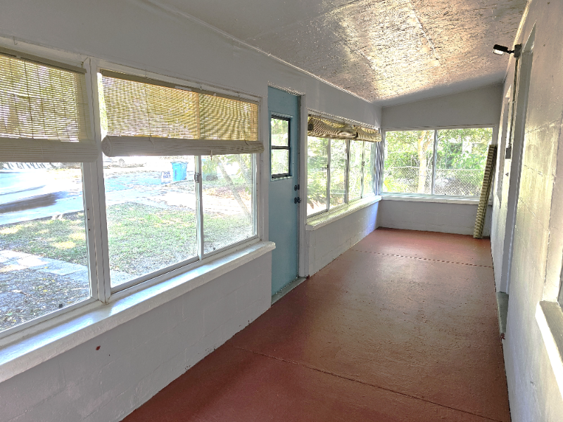 1730 Ridgewood Ave - Photo 3 of 20