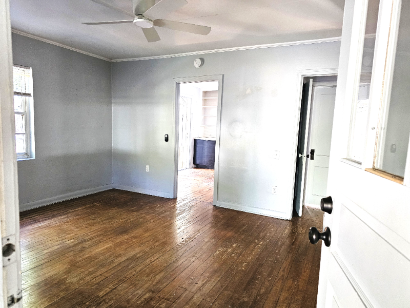 1730 Ridgewood Ave - Photo 6 of 20