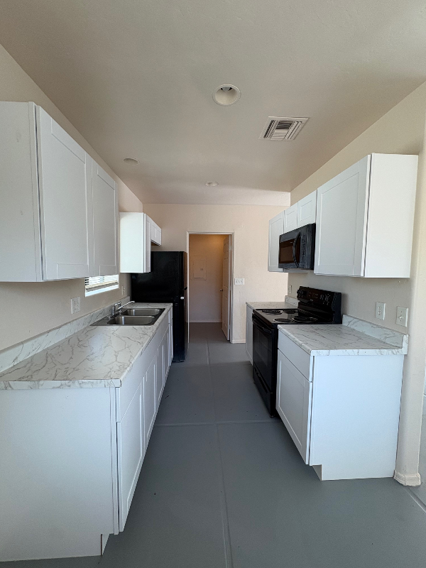 1025 E 24th St #2 - Photo 3 of 17
