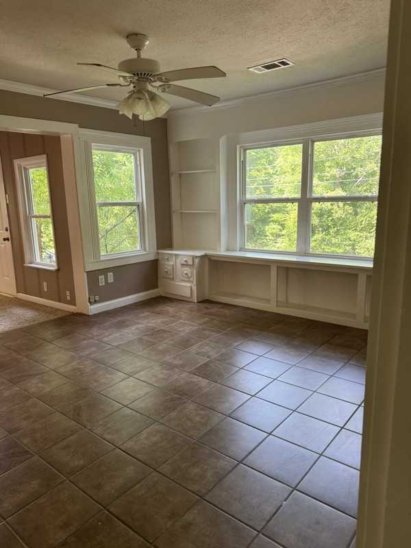 109 Shelby St - Photo 7 of 16