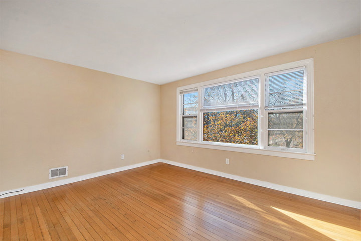 144 College Ave Ne #144 - Photo 6 of 19