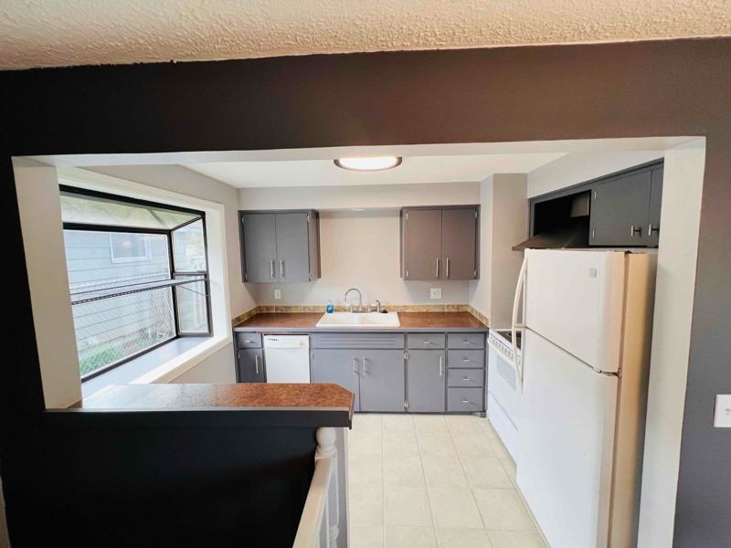 6127 N Regal St - Photo 7 of 24