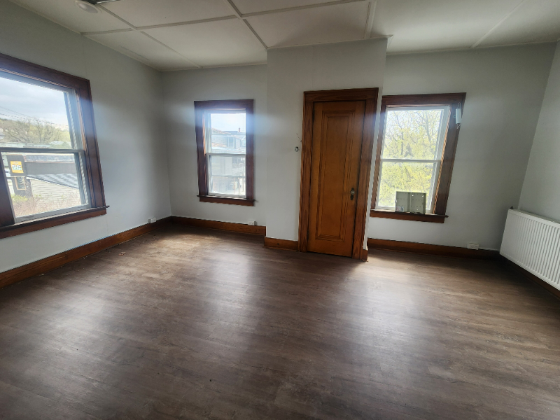 4 Blackwell St #2 - Photo 3 of 12