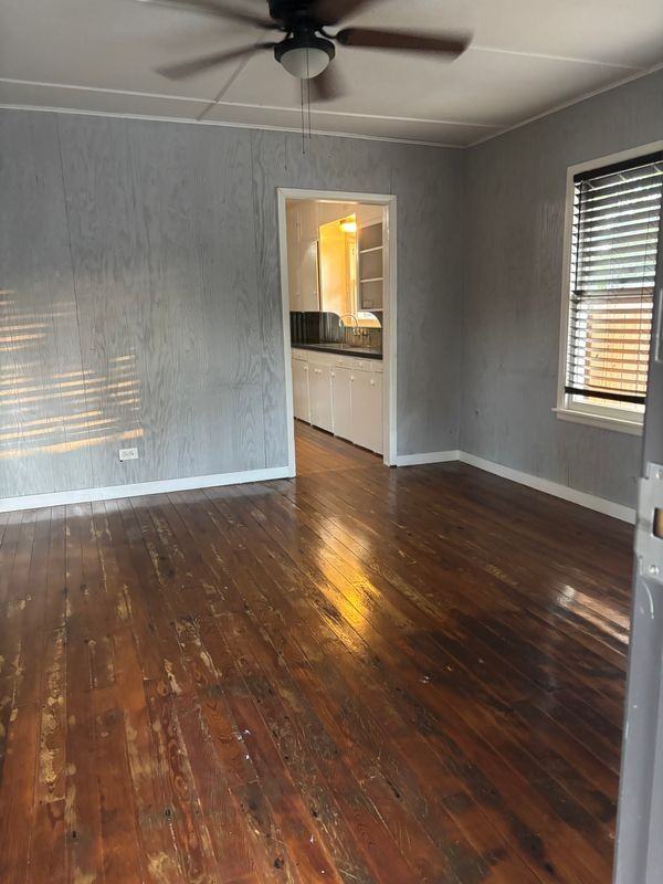 874 Oasis St - Photo 4 of 9