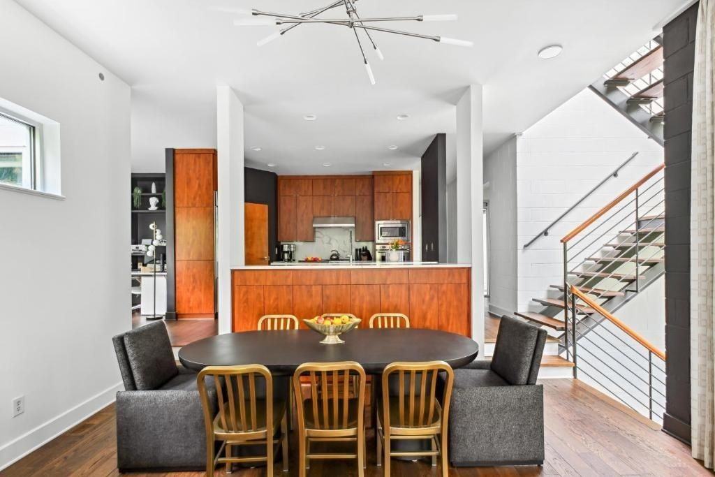 1960 Tall Tree Dr Ne - Photo 3 of 44