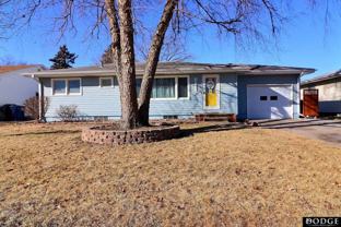 2049 Pearl St - Photo 1 of 1