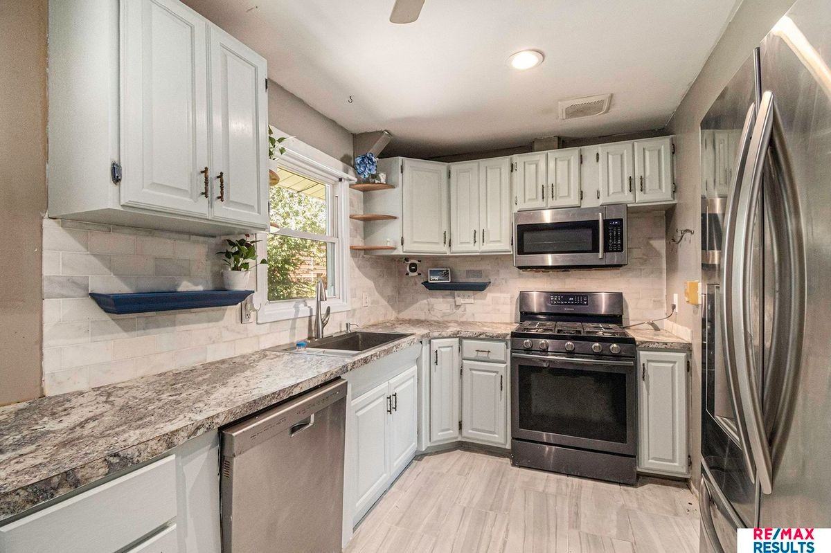 1900 Connie Rd - Photo 3 of 13